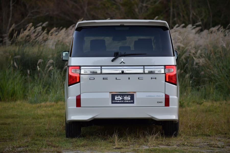  Mitsubishi Delica D:5 Urban Gear 2018 года  (фото 24 из 30)